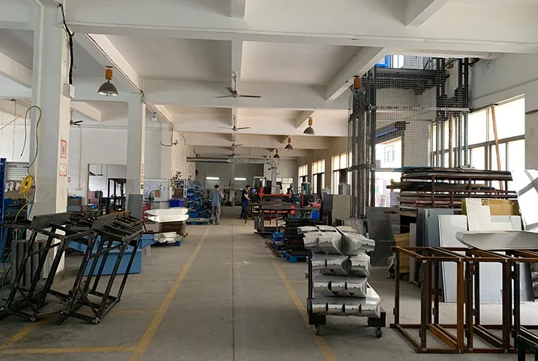 Không gian sản xuất bên trong nhà máy REHOO